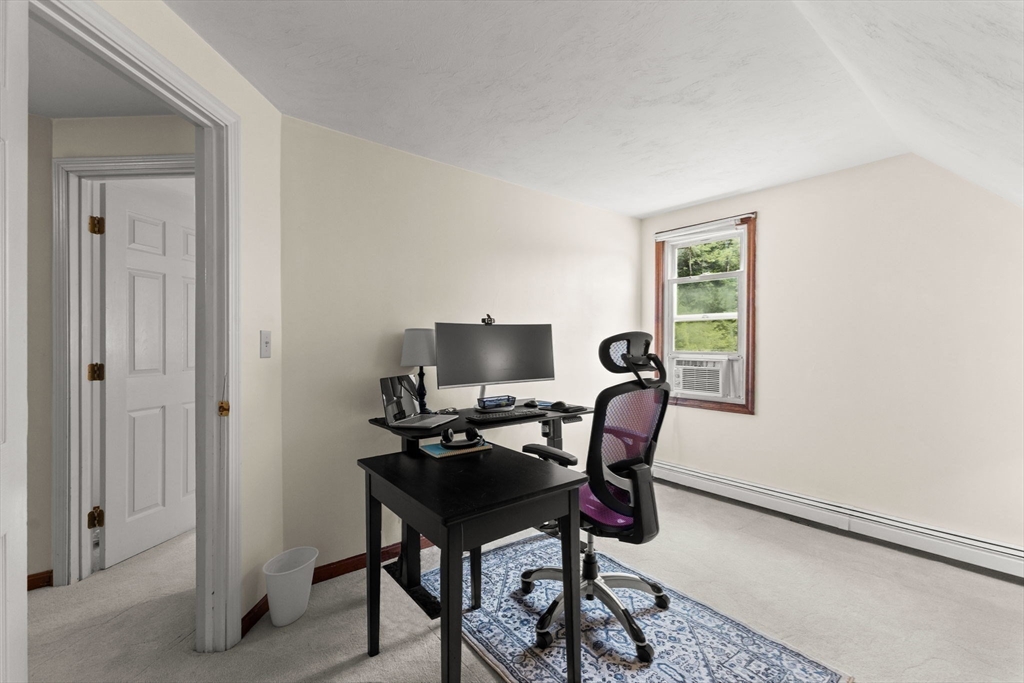 71 Pondview Circle Taunton, MA 02780 - Photo 21 of 33