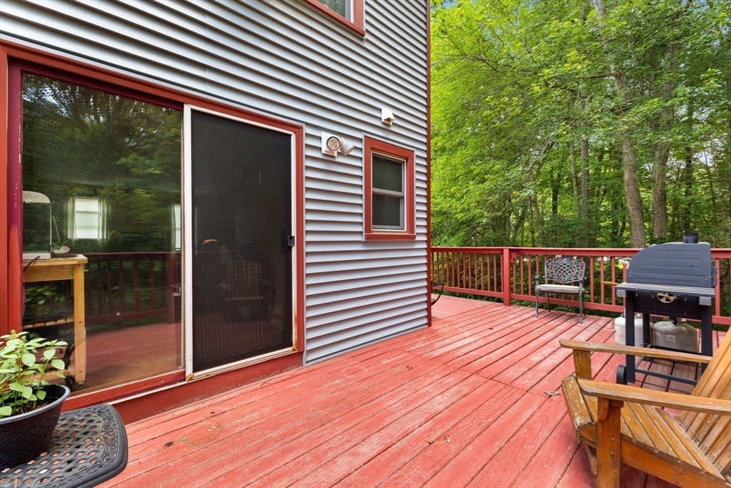 71 Pondview Circle Taunton, MA 02780 - Photo 30 of 33