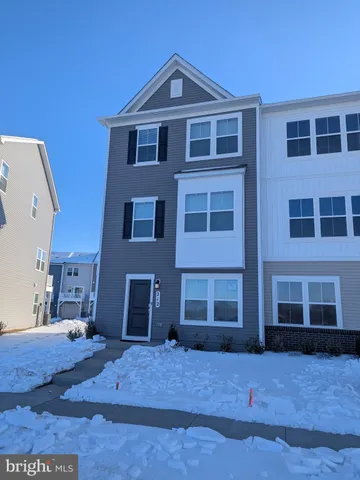 $2,200 | 212 Swan Fld Avenue, Ranson, WV 25438