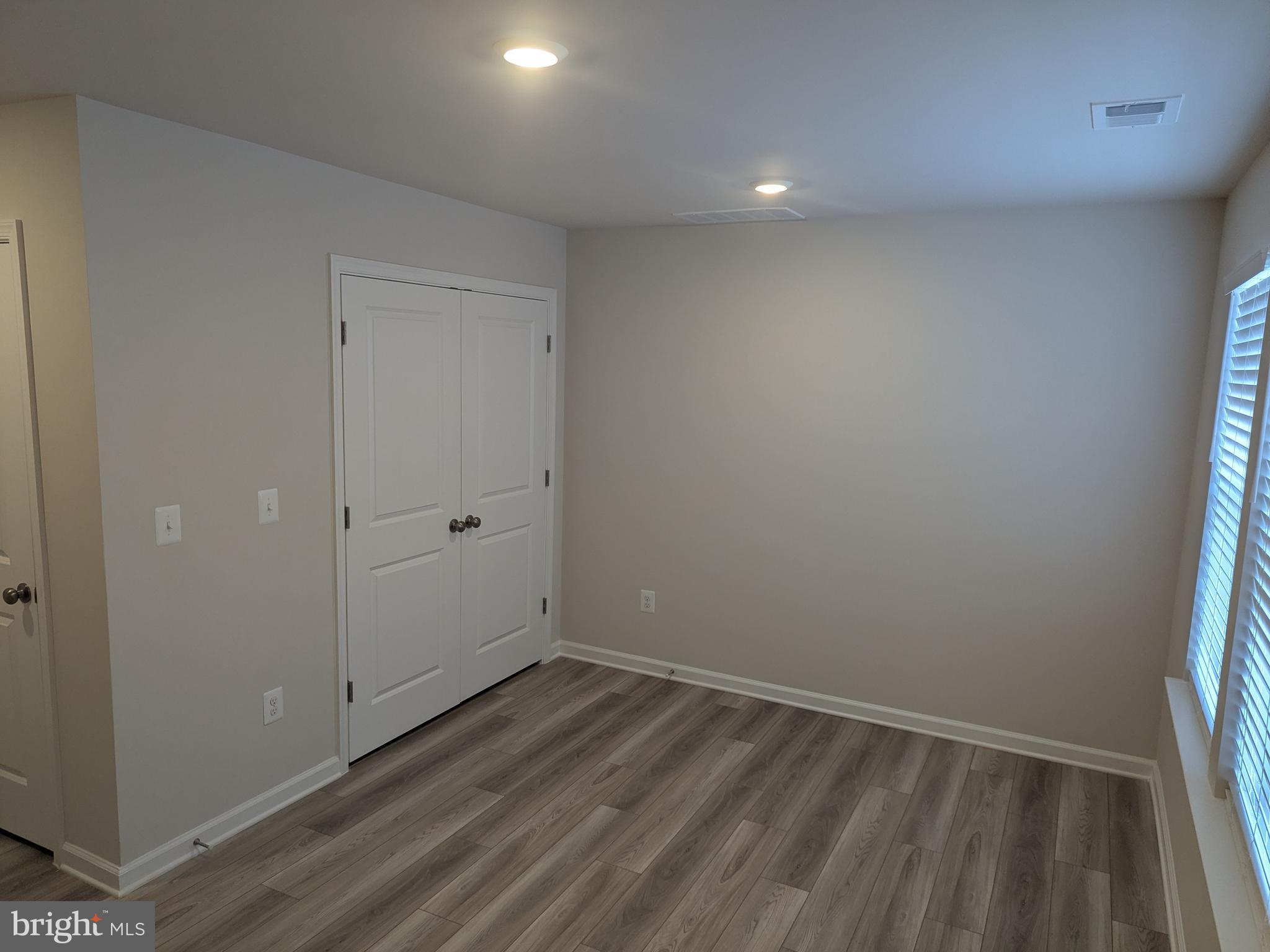 212 Swan Fld Avenue Ranson, WV 25438 - Photo 3 of 32