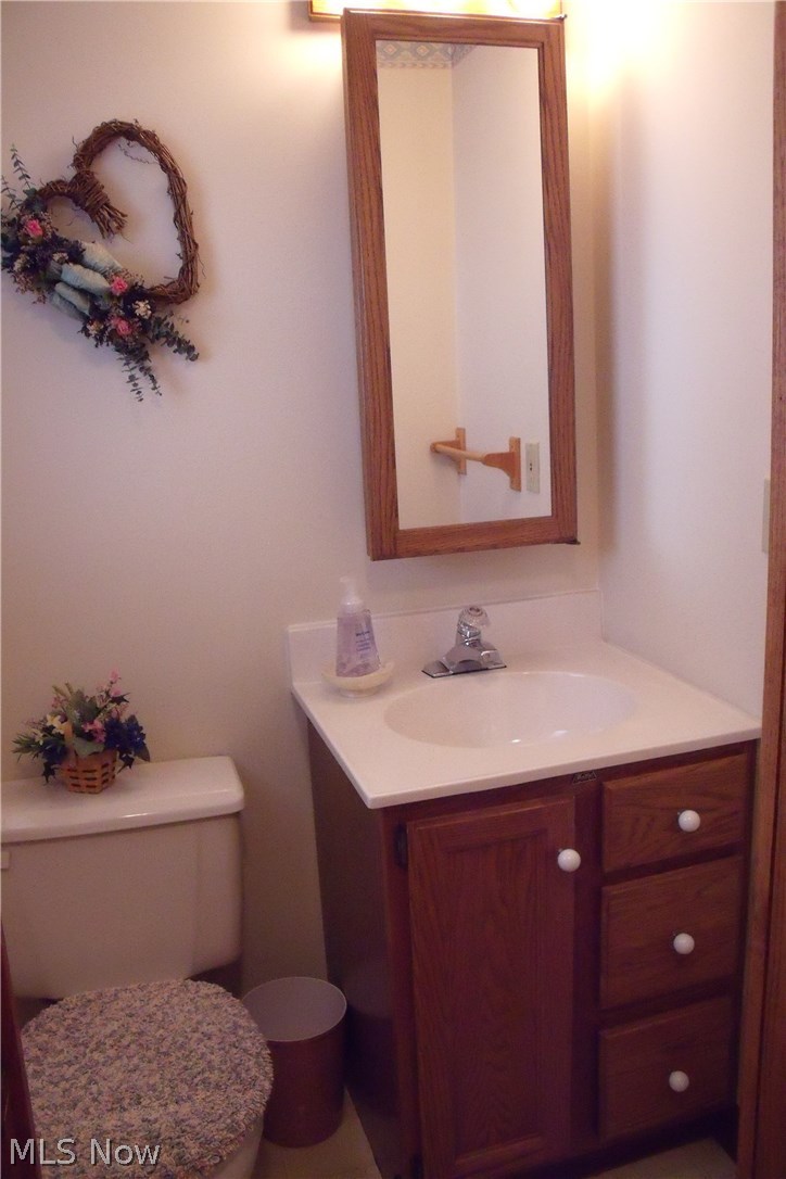 450 Orchardview Road Independence, OH 44131 - Photo 17 of 33 Half bath on first floor
