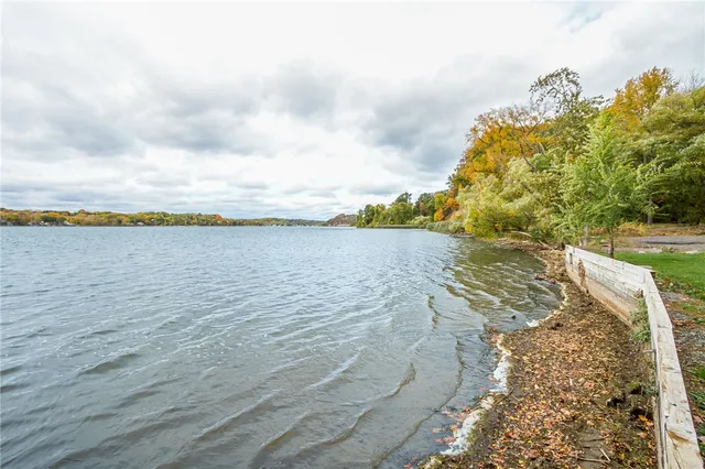 $1,750,000 | 70 Avalon Trail, Penfield, NY 14580