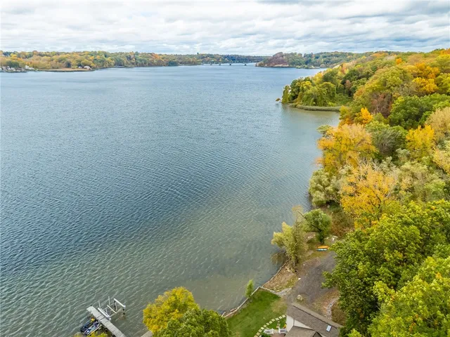 $1,750,000 | 70 Avalon Trail, Penfield, NY 14580