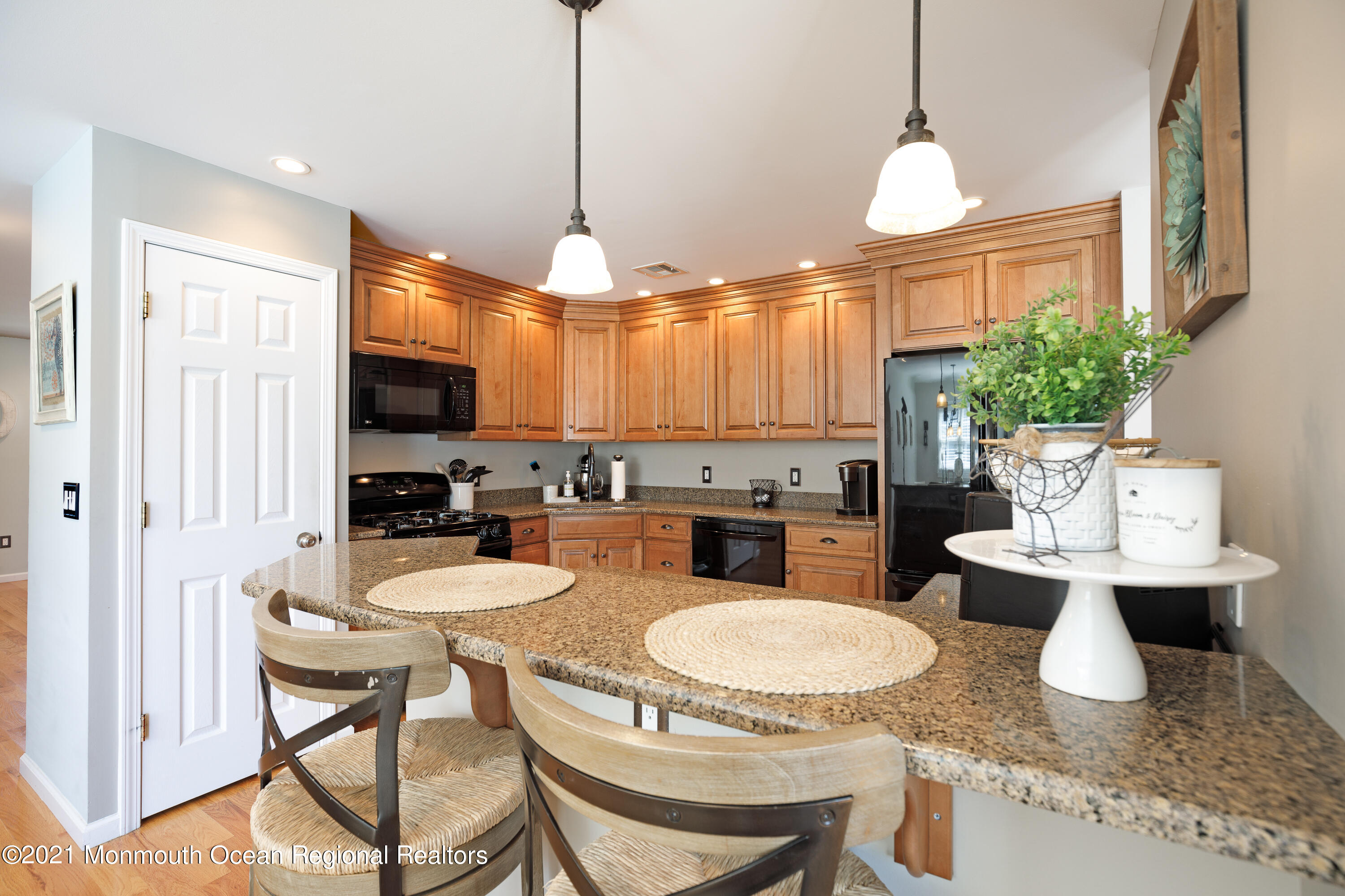 1167 Ridgefield Drive Point Pleasant, NJ 08742 - Photo 17 of 65 Kitchen