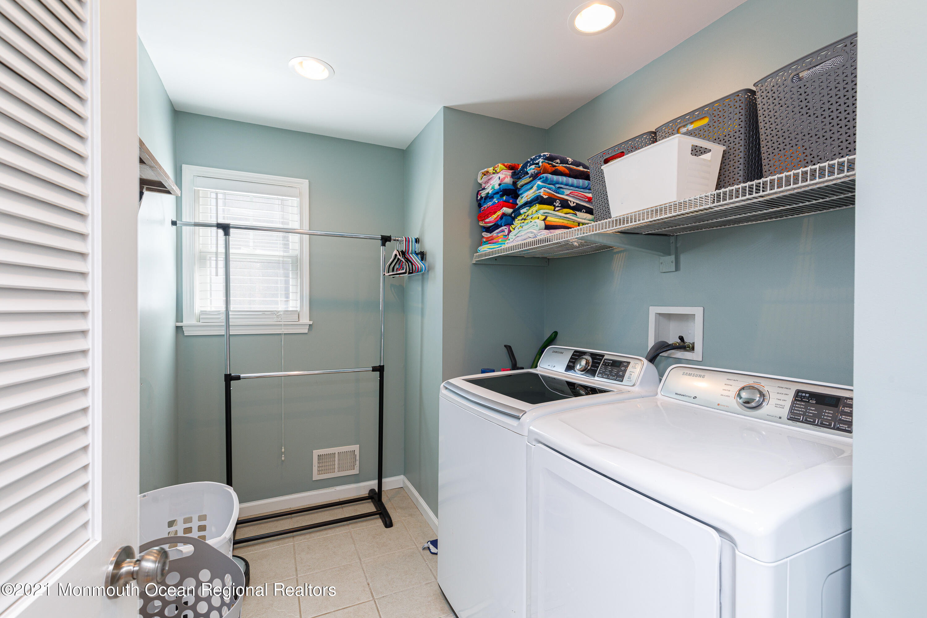 1167 Ridgefield Drive Point Pleasant, NJ 08742 - Photo 26 of 65 Laundry Room