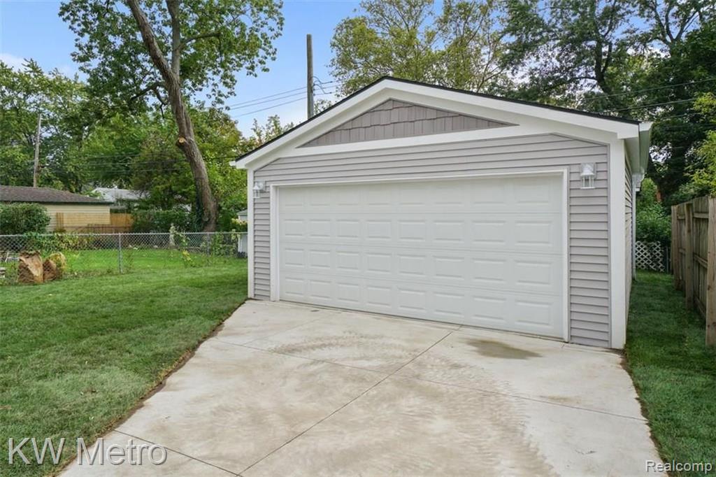 837 Columbia Road Berkley, MI 48072 - Photo 26 of 26