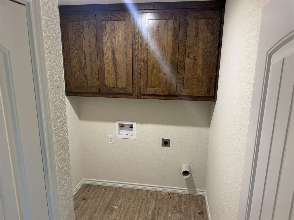172 Altom Road Springtown, TX 76082 - Photo 5 of 8 Gallery Image 5