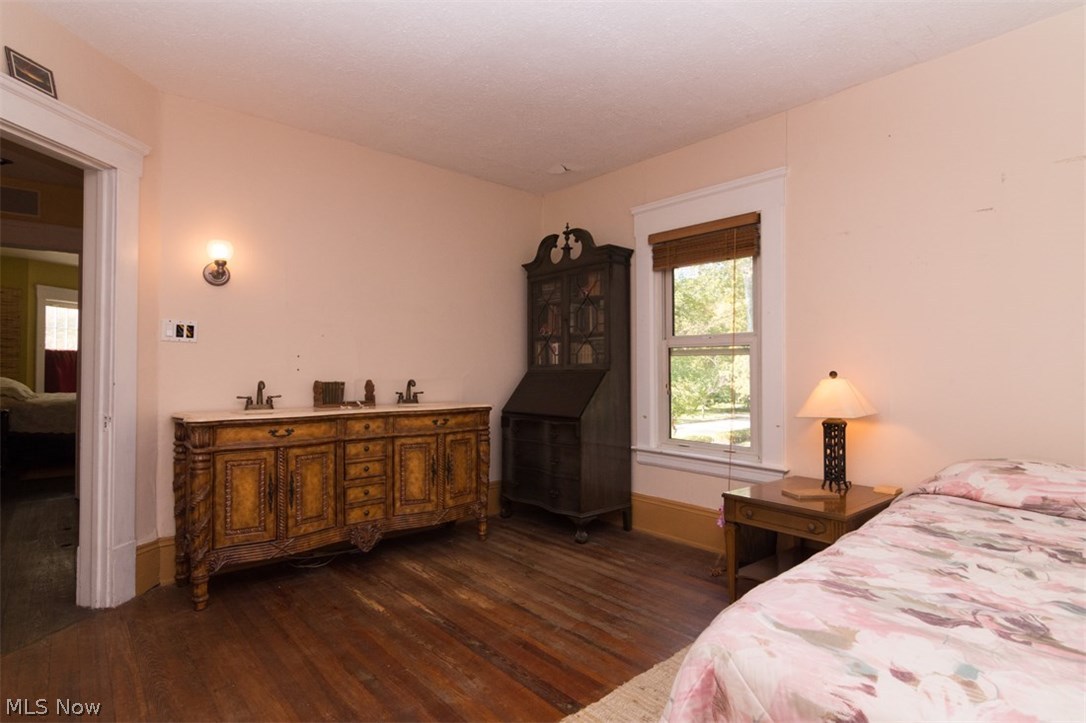2959 Somerton Road Cleveland, OH 44118 - Photo 19 of 35