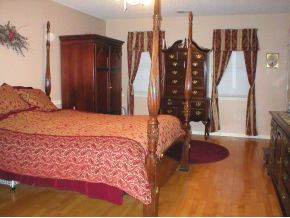 189 Young Road Johnson City, TN 37604 - Photo 8 of 12 Large Master Bedroom