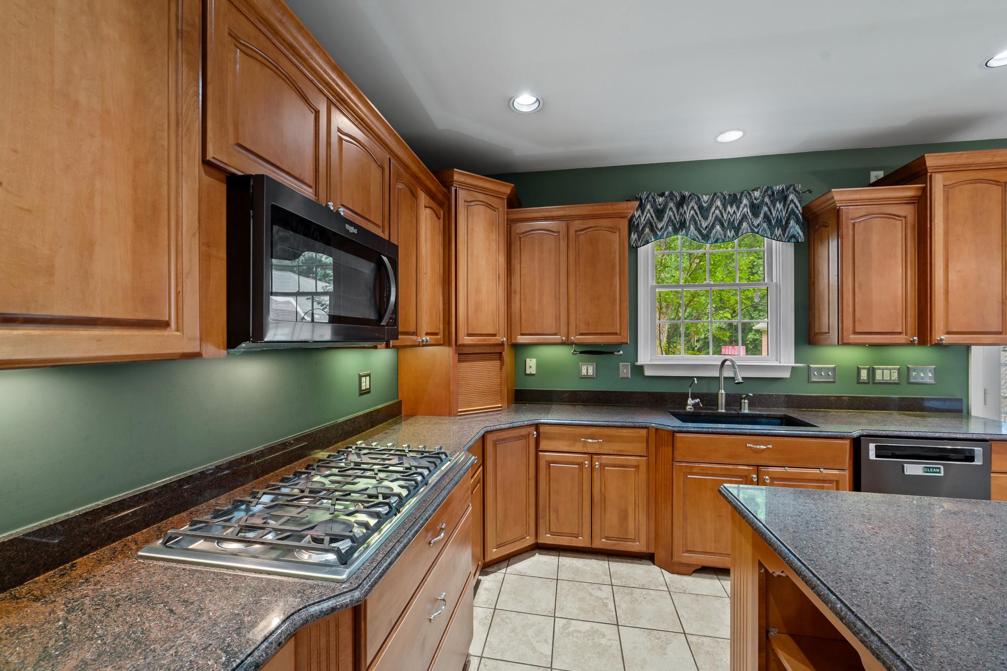 12221 Jerusalem Road Kingsville, MD 21087 - Photo 44 of 66 Gas Cooktop