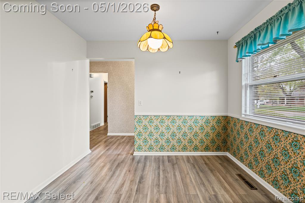 4476 Old Carriage Road Flint, MI 48507 - Photo 13 of 40 Gallery Image 13