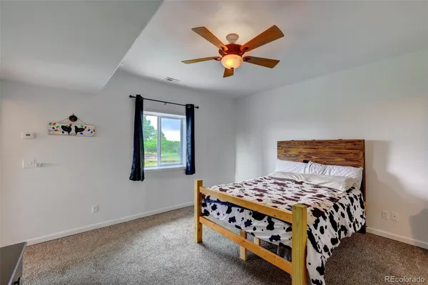 a view of a green field with lots of green space