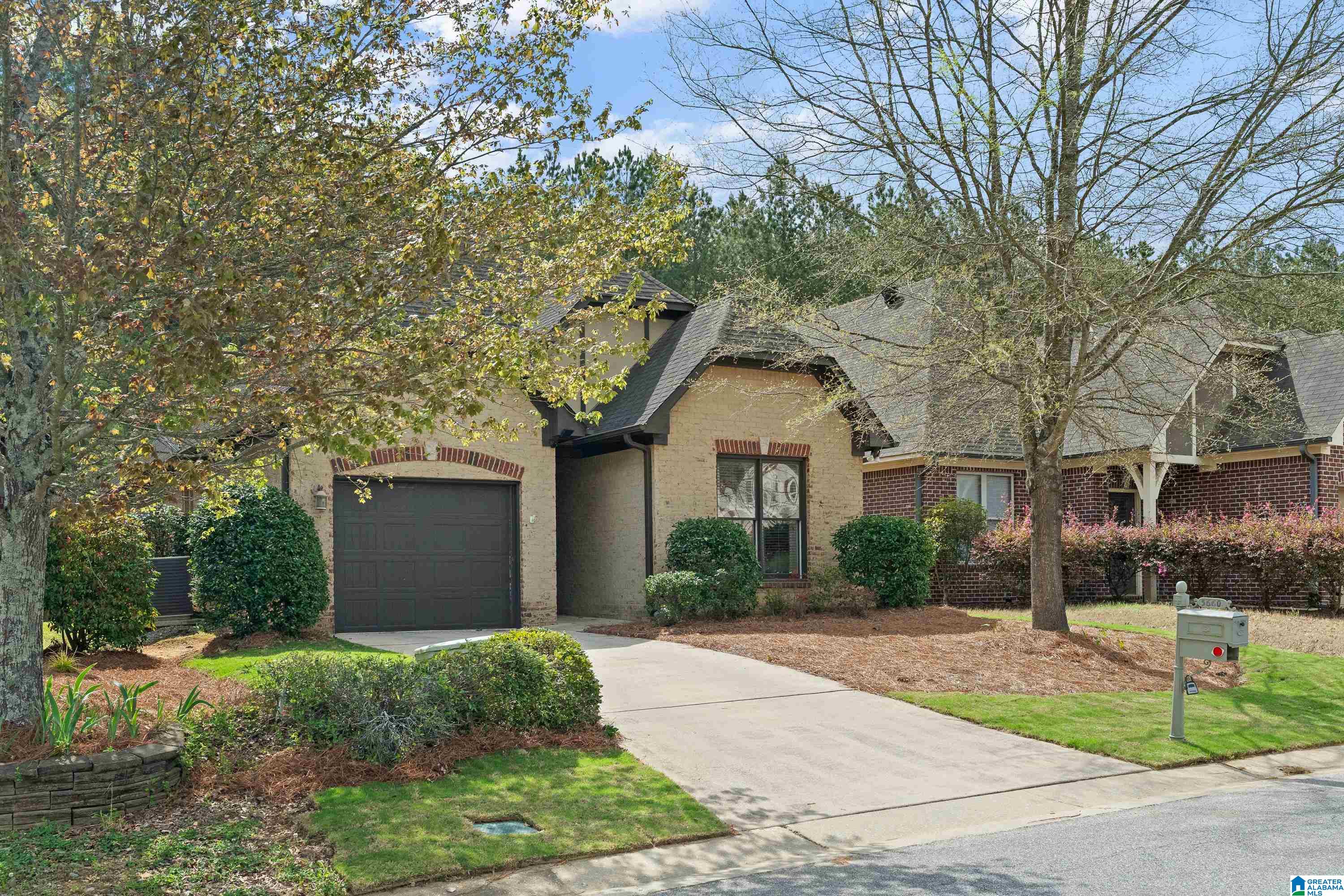 5660 Park Side Road Birmingham, AL 35244 - Photo 3 of 38