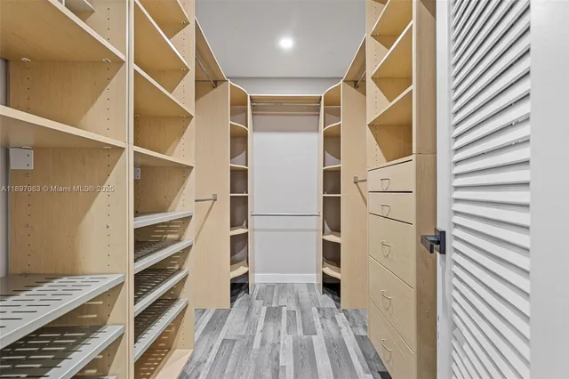 $924,900 | 4490 Southwest 105th Avenue, Davie, FL 33328