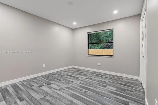 $924,900 | 4490 Southwest 105th Avenue, Davie, FL 33328