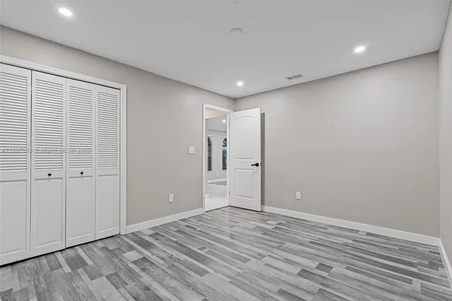 $924,900 | 4490 Southwest 105th Avenue, Davie, FL 33328