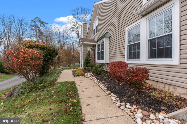 $3,100 | 507 Potters Court, Holland, PA 18966