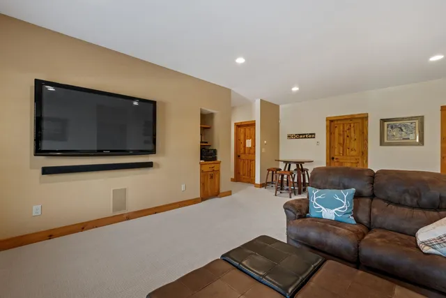 $2,300,000 | 7 Hay Hill Road, Lincoln, NH 03251