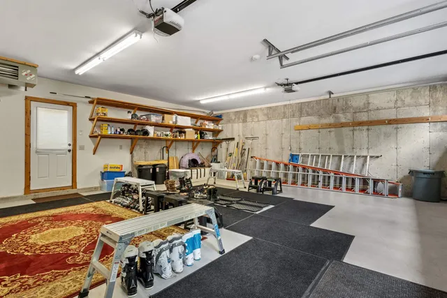 $2,300,000 | 7 Hay Hill Road, Lincoln, NH 03251