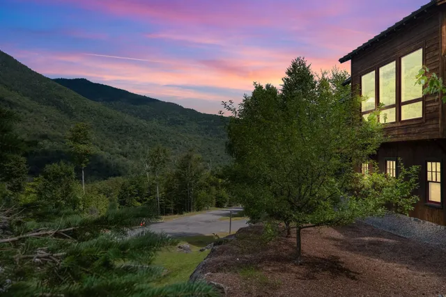 $2,300,000 | 7 Hay Hill Road, Lincoln, NH 03251