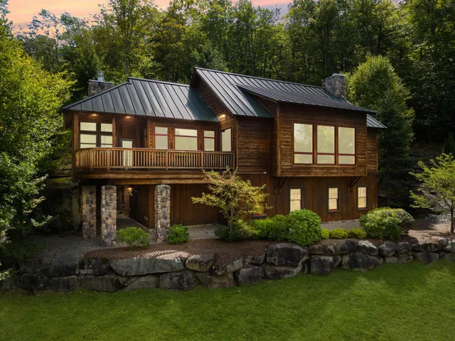 $2,300,000 | 7 Hay Hill Road, Lincoln, NH 03251
