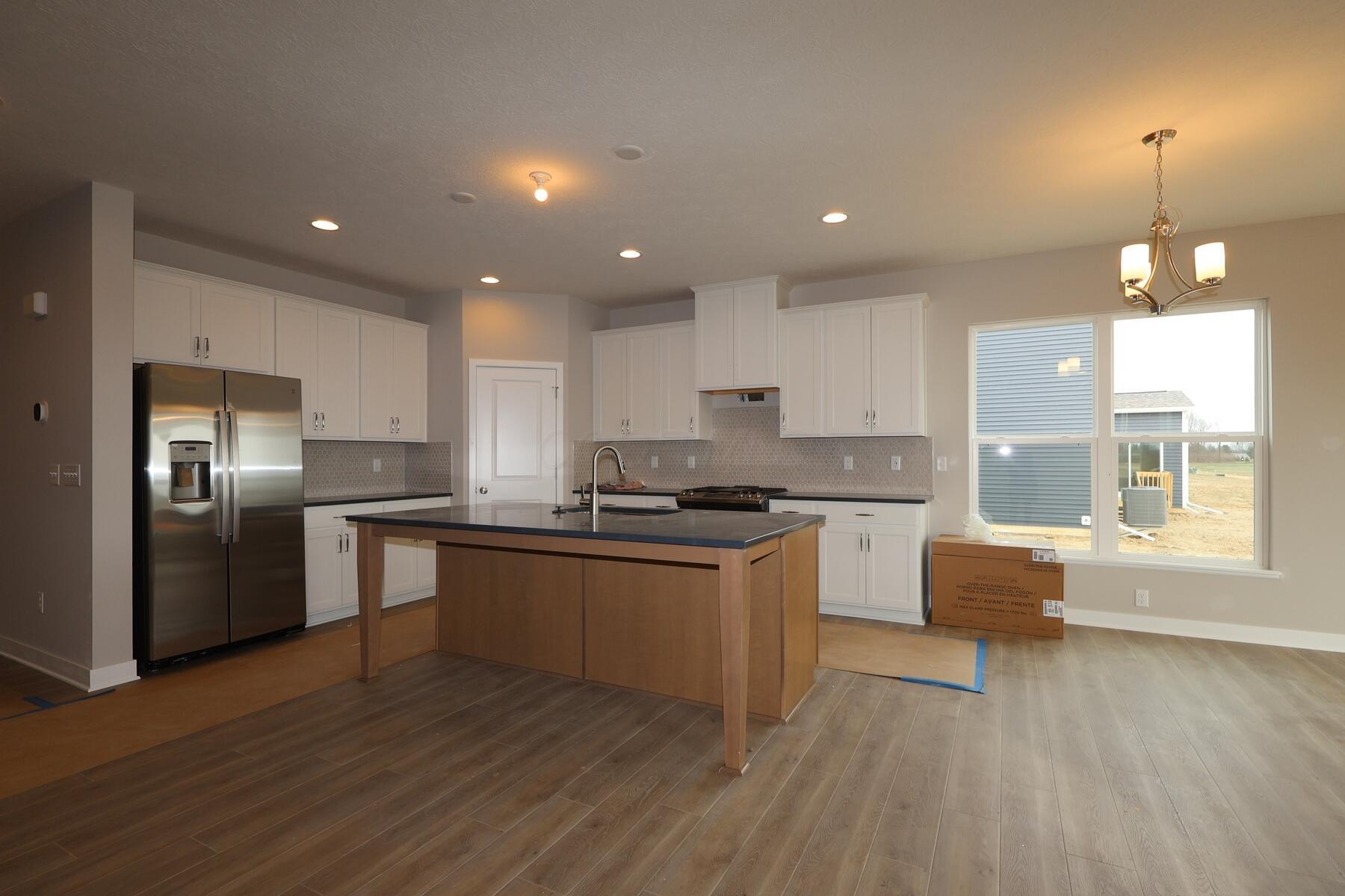 3058 Brian Way Delaware, OH 43015 - Photo 5 of 25 Kitchen
