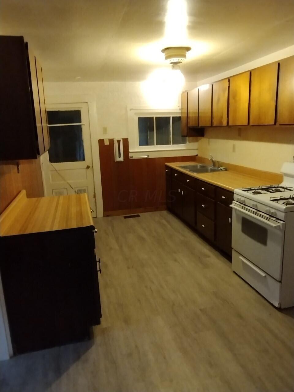 66 South Madison Road London, OH 43140 - Photo 8 of 13 3