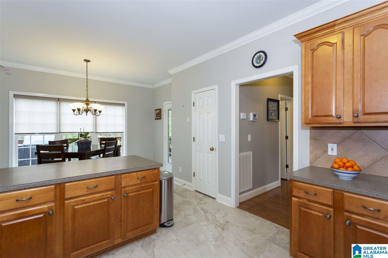 620 Meadow Ridge Drive Birmingham, AL 35242 - Photo 18 of 43
