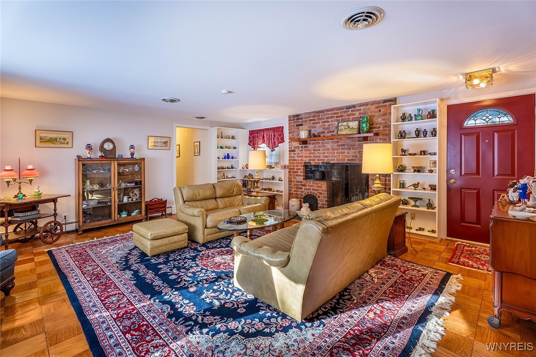 8407 Kimberly Road Clarence, NY 14221 - Photo 4 of 40