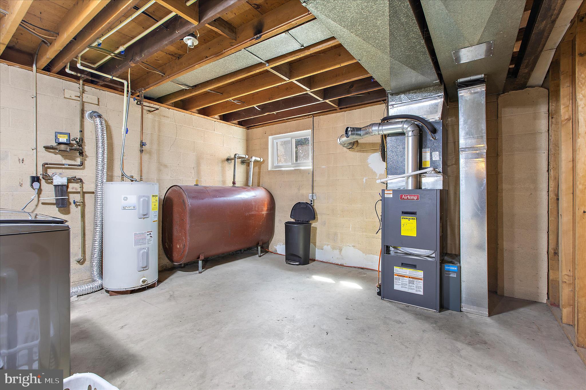 9140 Vollmerhausen Road Savage, MD 20794 - Photo 30 of 49 a utility room with dryer and washer