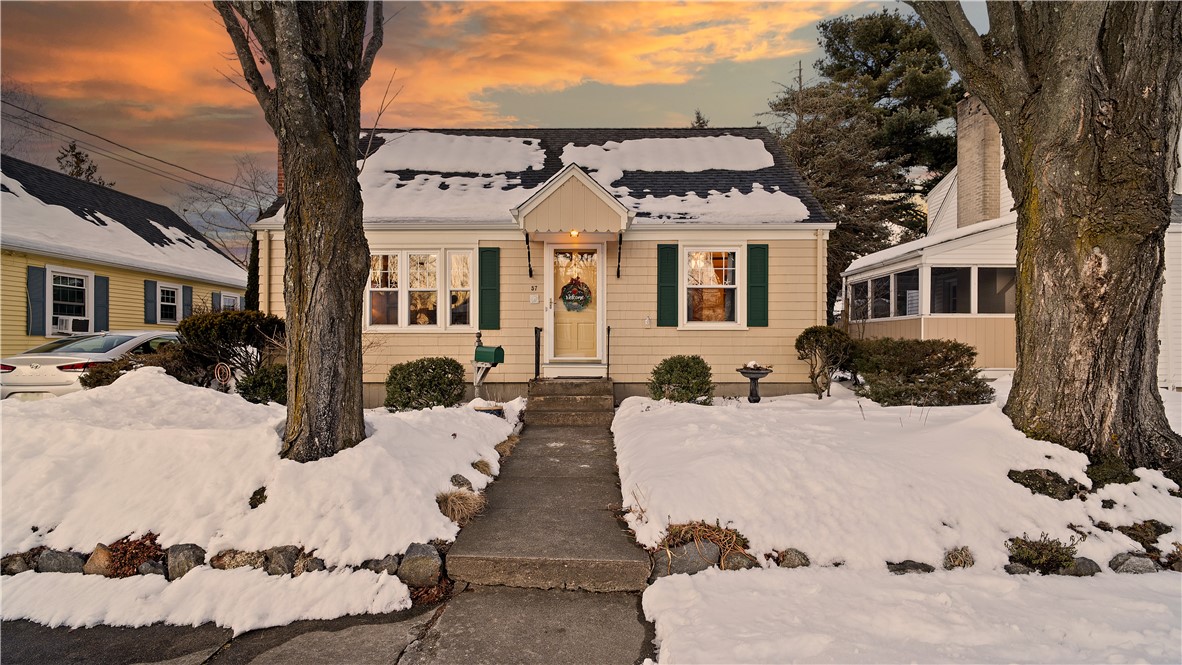 57 Delway Road Cranston, RI 02910 - Photo 1 of 36