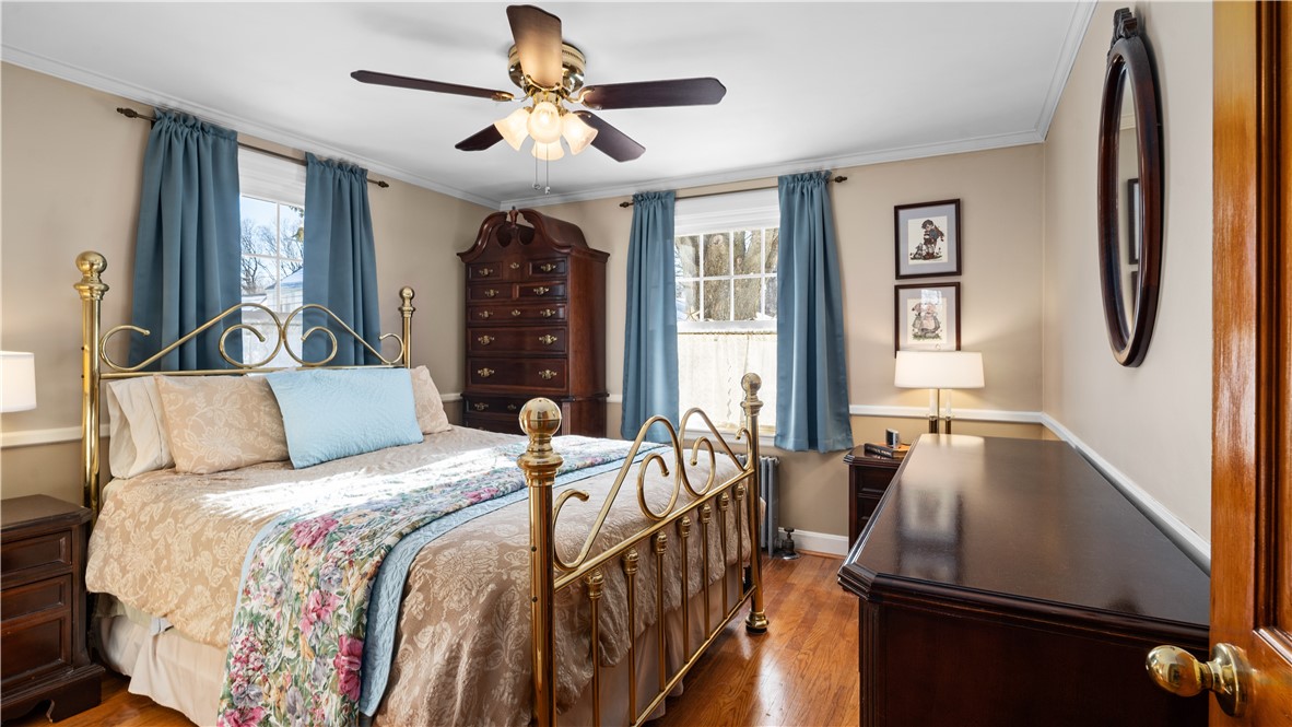 57 Delway Road Cranston, RI 02910 - Photo 9 of 36