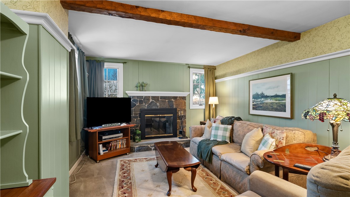 57 Delway Road Cranston, RI 02910 - Photo 10 of 36