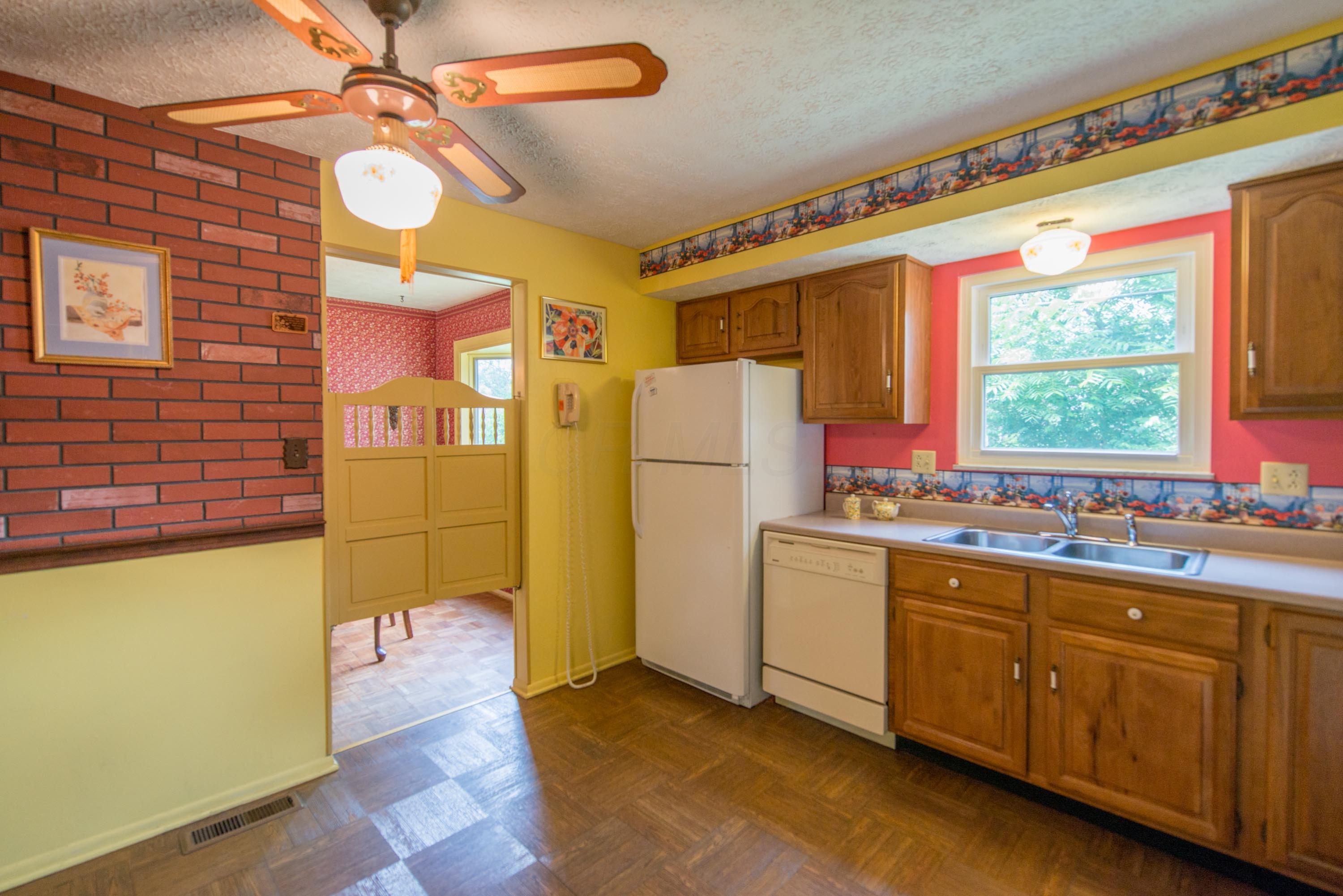 5286 Osgood Road South Columbus, OH 43232 - Photo 12 of 55 Gallery Image 12