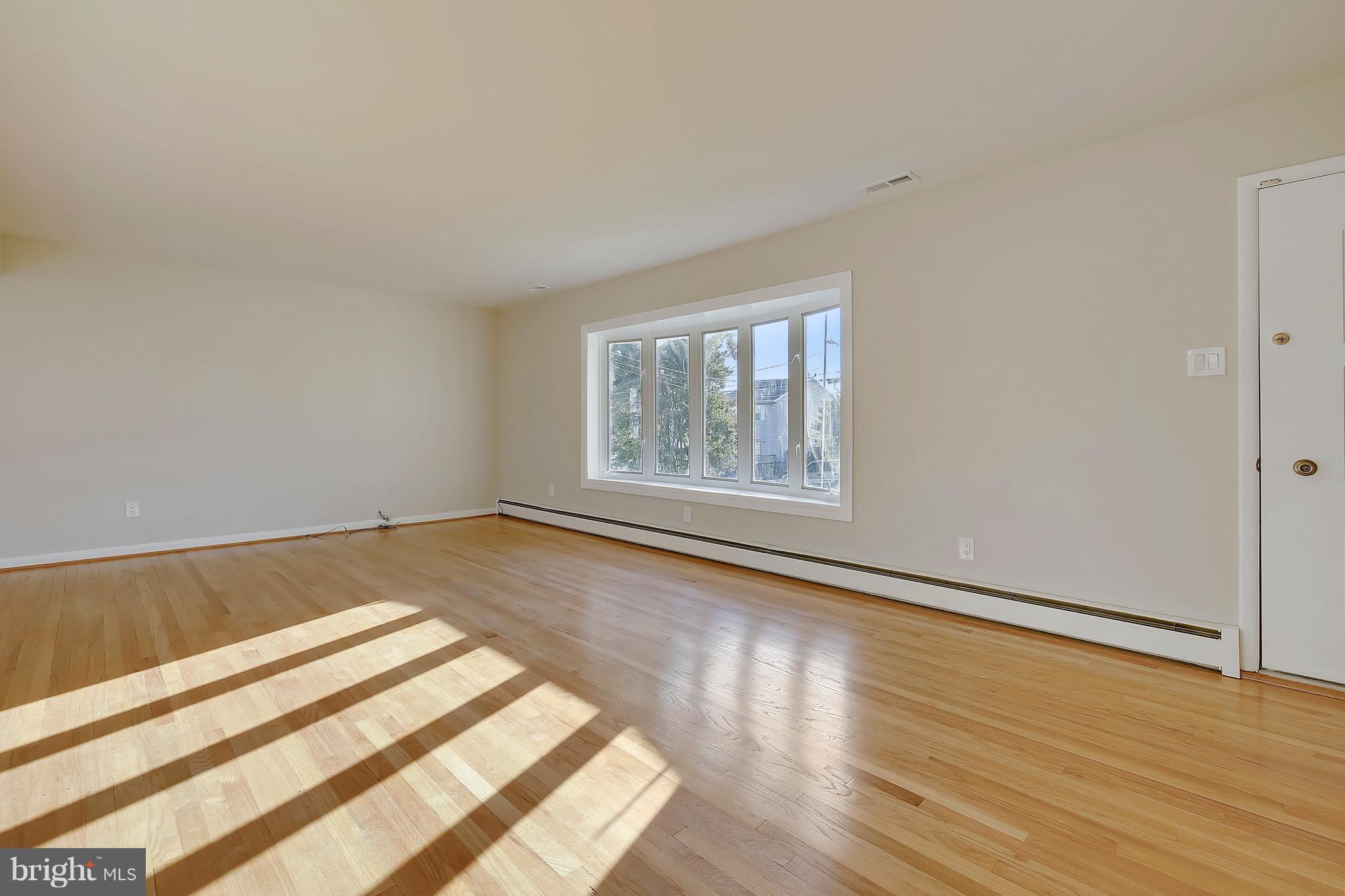 216 Cloverhill Road Pasadena, MD 21122 - Photo 11 of 35 Gallery Image 11