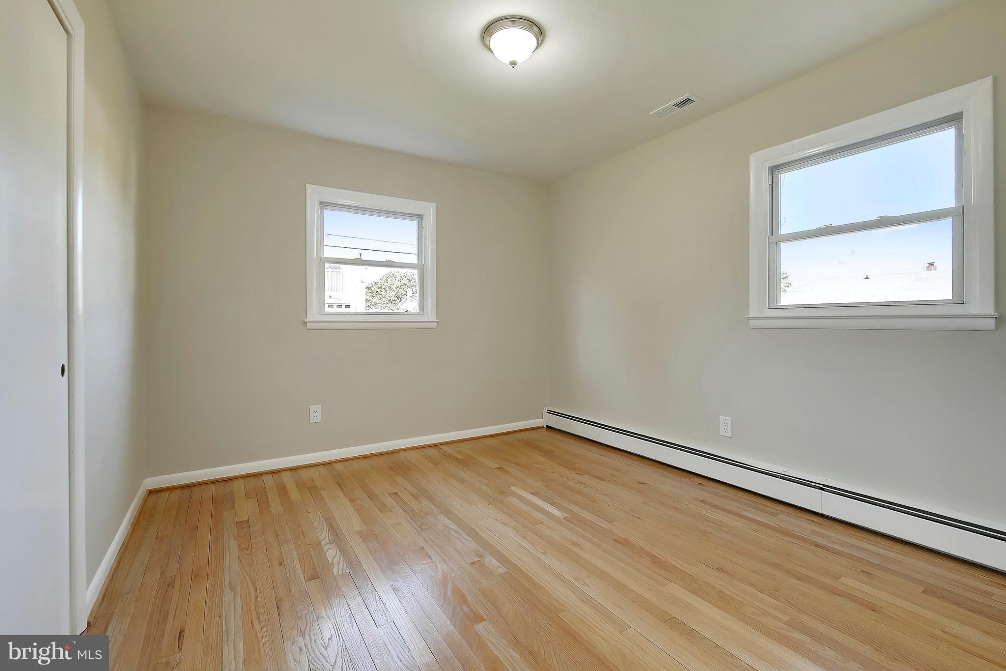 216 Cloverhill Road Pasadena, MD 21122 - Photo 19 of 35 Gallery Image 19