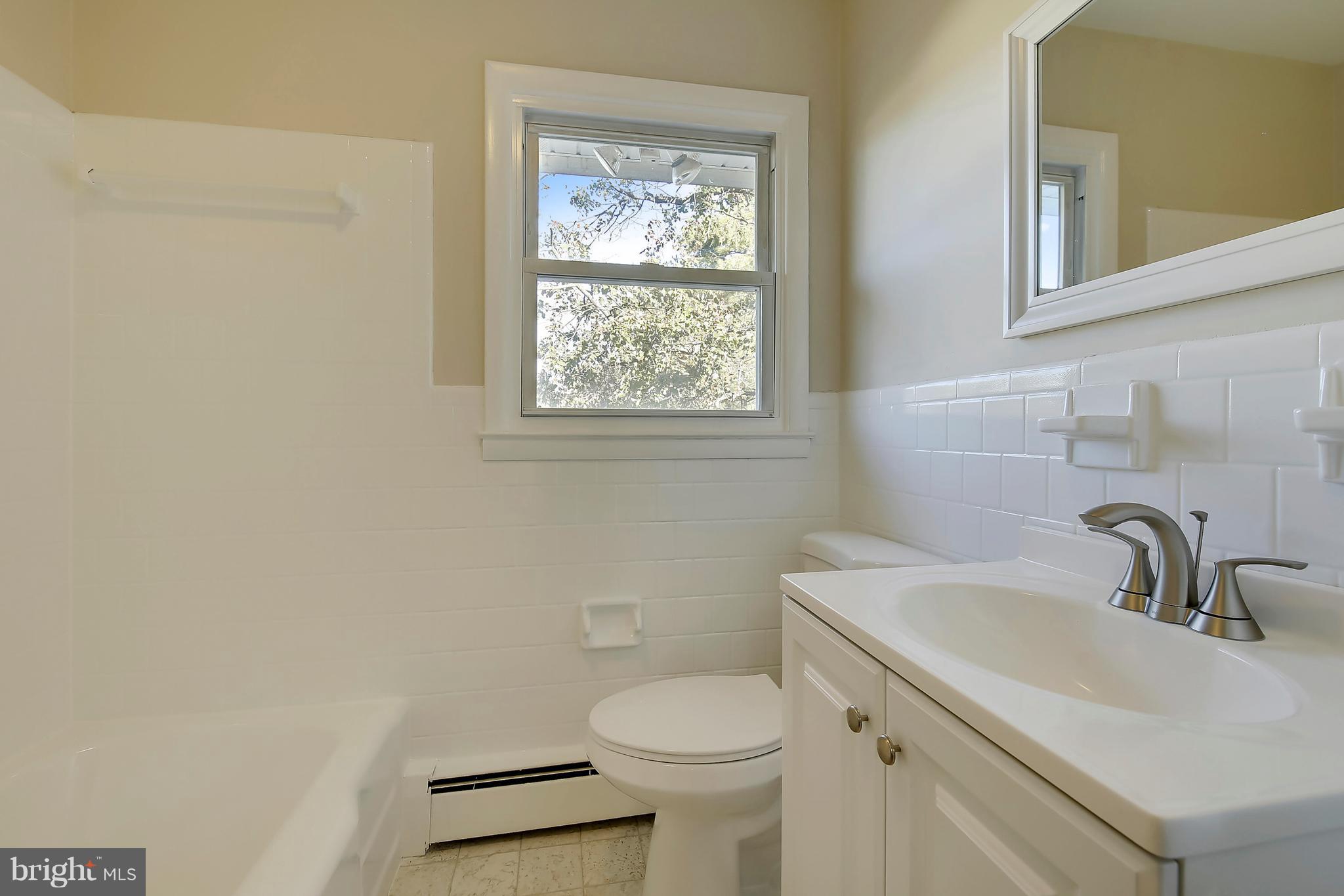 216 Cloverhill Road Pasadena, MD 21122 - Photo 20 of 35 Gallery Image 20