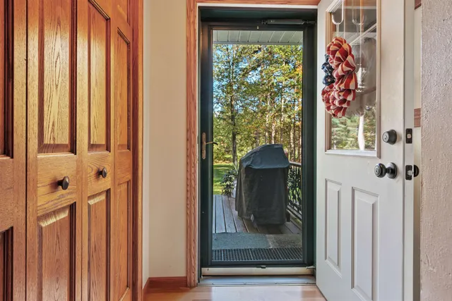 $496,900 | 391 White Horse Court, Nekoosa, WI 54457