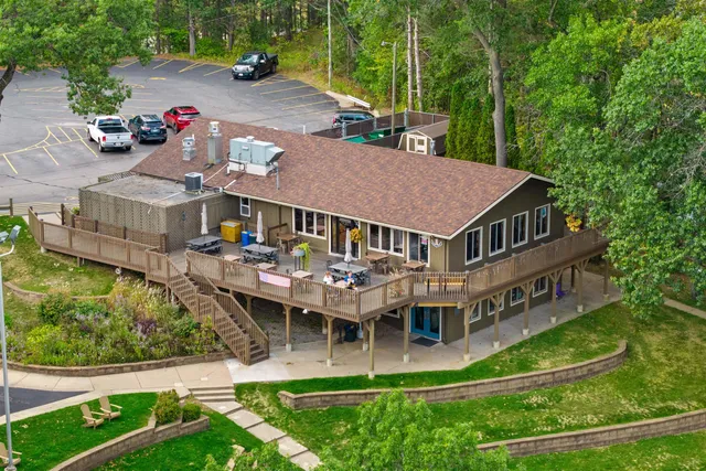 $496,900 | 391 White Horse Court, Nekoosa, WI 54457