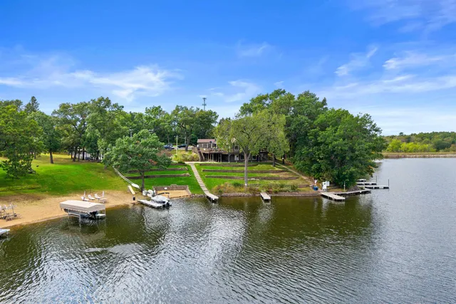 $496,900 | 391 White Horse Court, Nekoosa, WI 54457