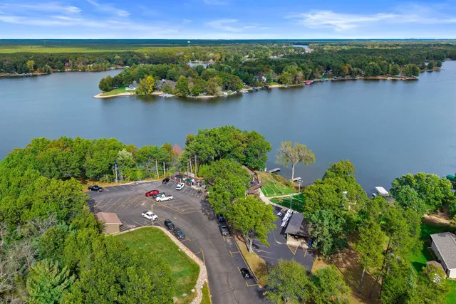 $496,900 | 391 White Horse Court, Nekoosa, WI 54457