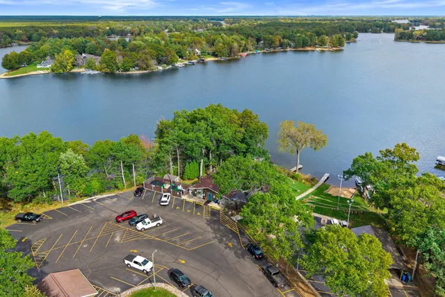 $496,900 | 391 White Horse Court, Nekoosa, WI 54457