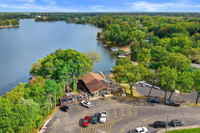 $496,900 | 391 White Horse Court, Nekoosa, WI 54457