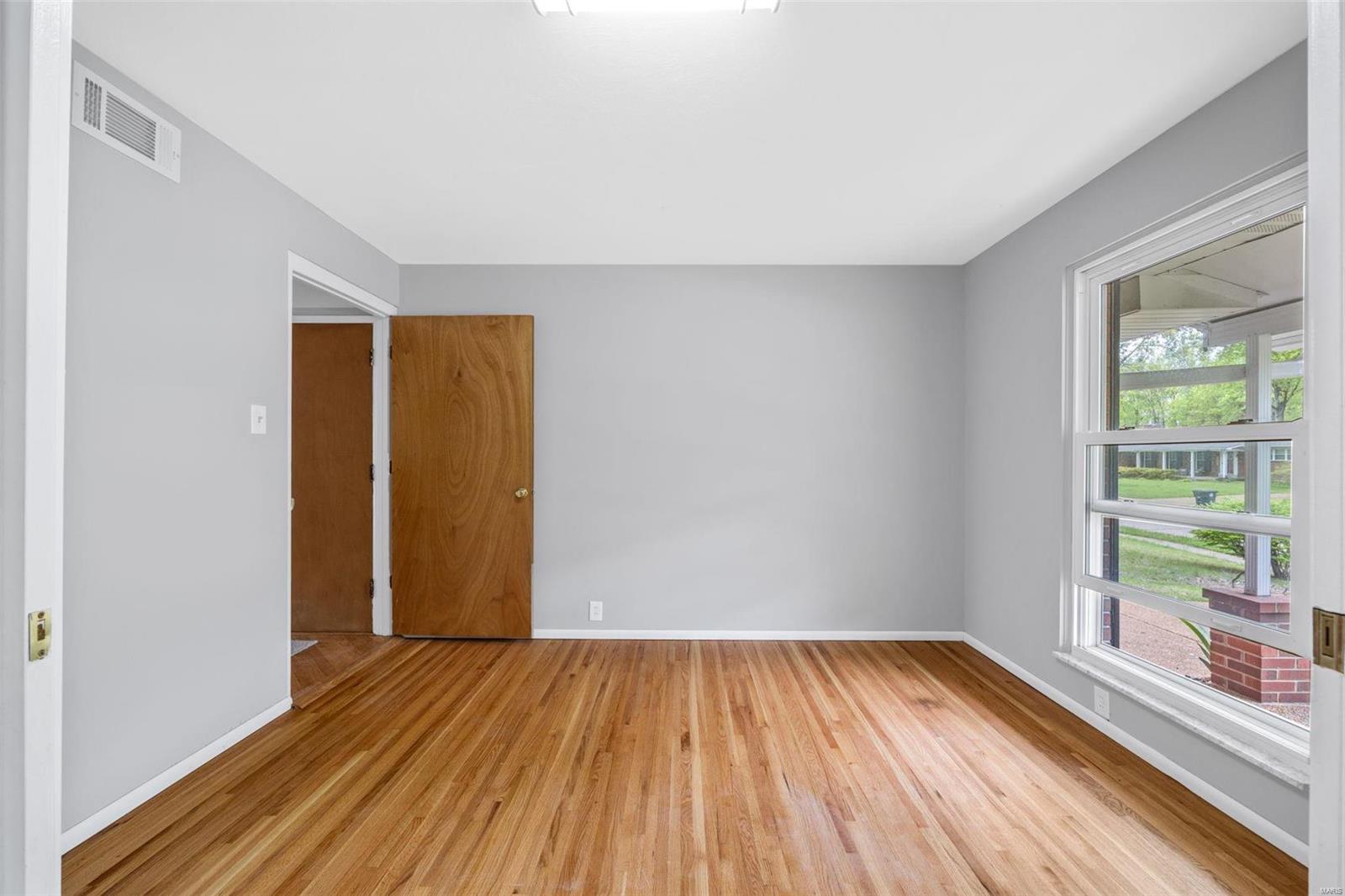 1414 Ruth Drive St. Louis, MO 63122 - Photo 12 of 39 Gallery Image 12