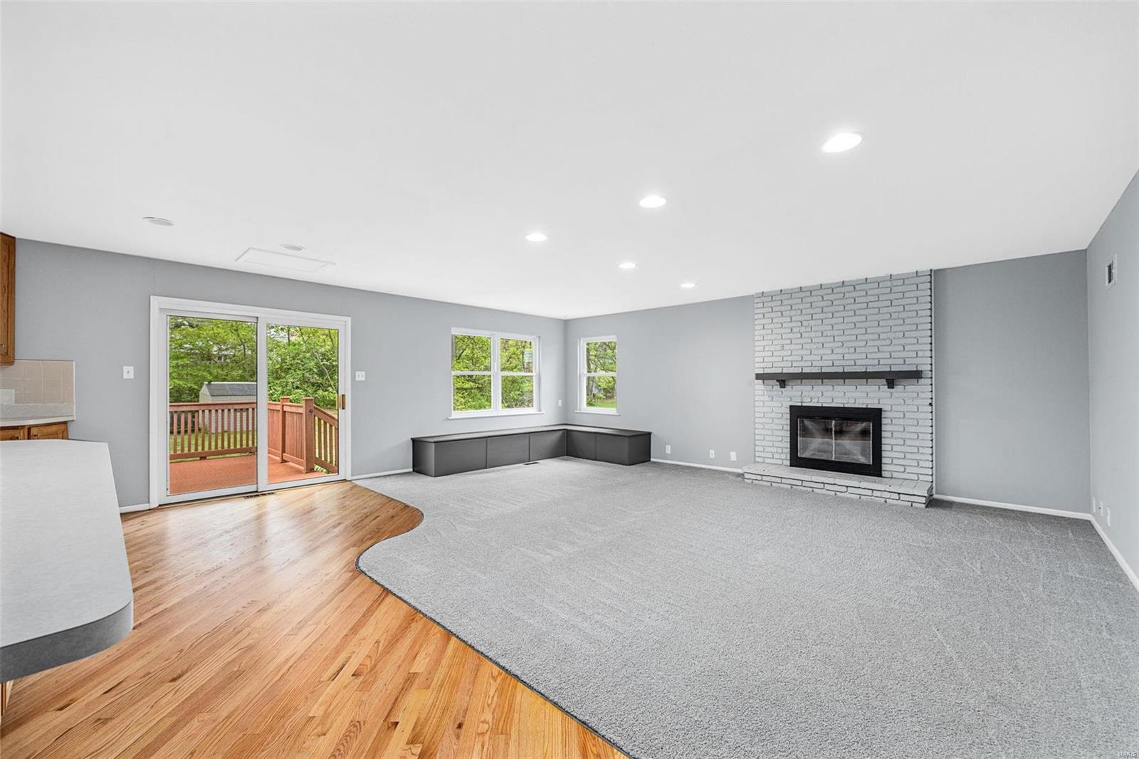 1414 Ruth Drive St. Louis, MO 63122 - Photo 13 of 39 Gallery Image 13