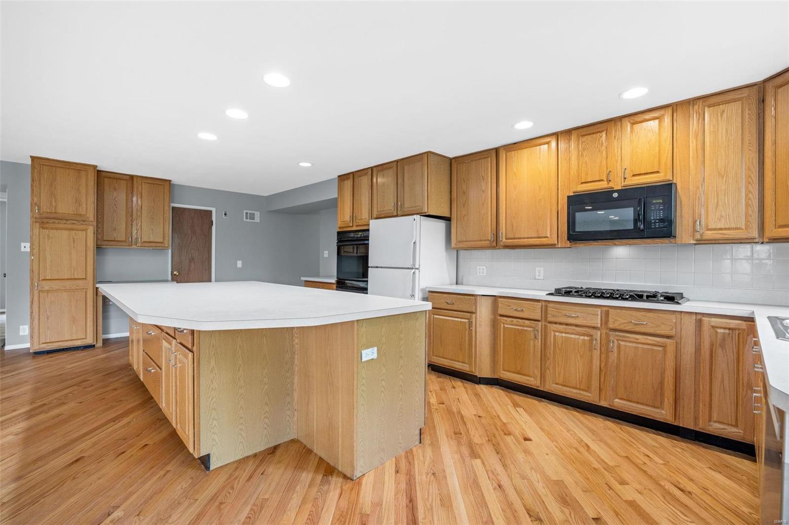 1414 Ruth Drive St. Louis, MO 63122 - Photo 18 of 39 Gallery Image 18