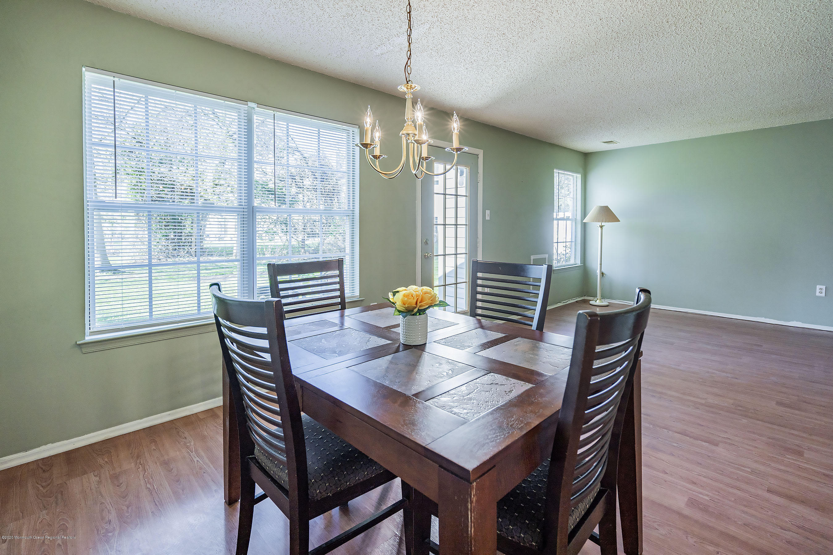202 Iris Way Brick, NJ 08724 - Photo 12 of 31 Dining Living1