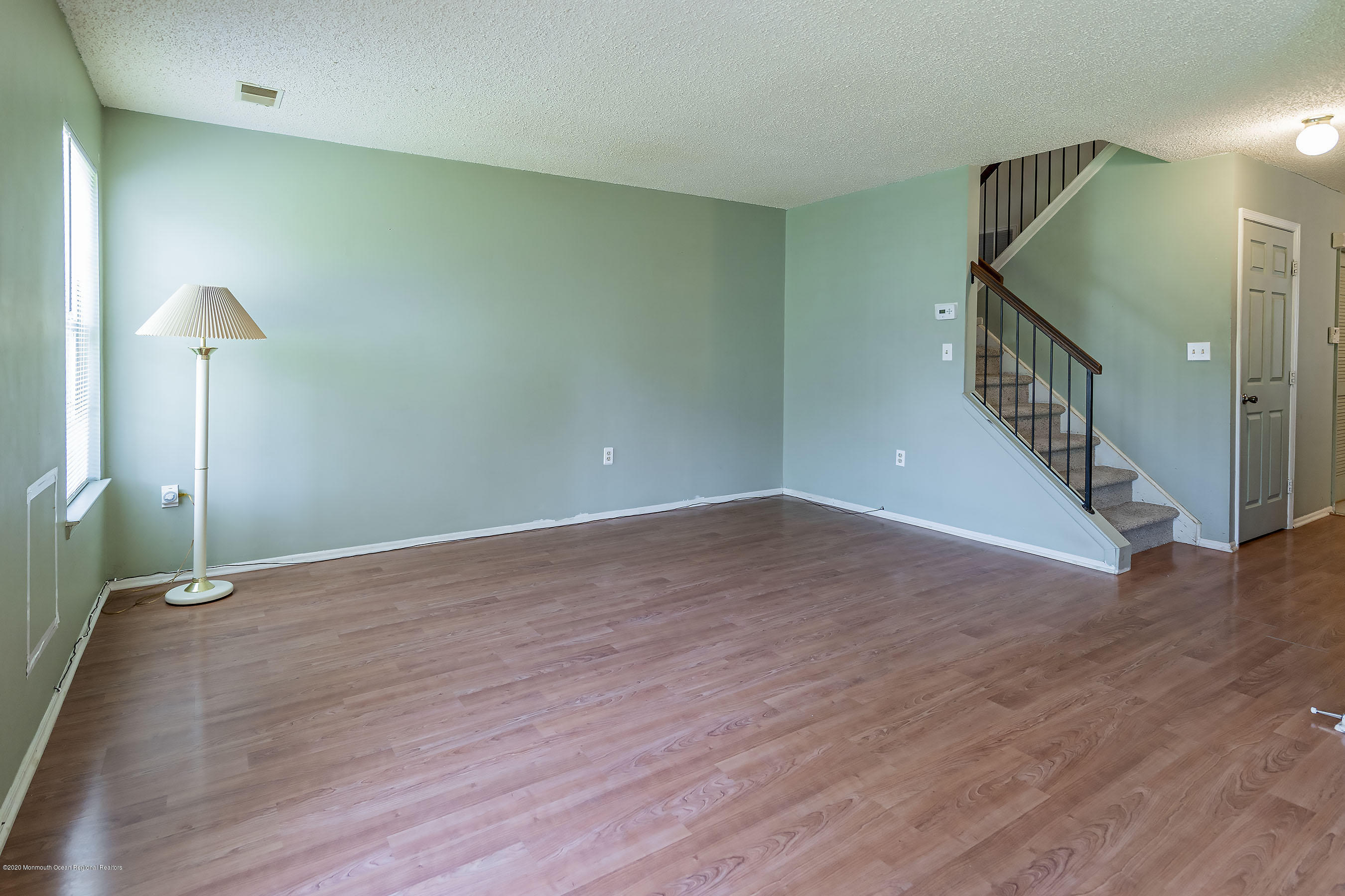 202 Iris Way Brick, NJ 08724 - Photo 17 of 31 Living1