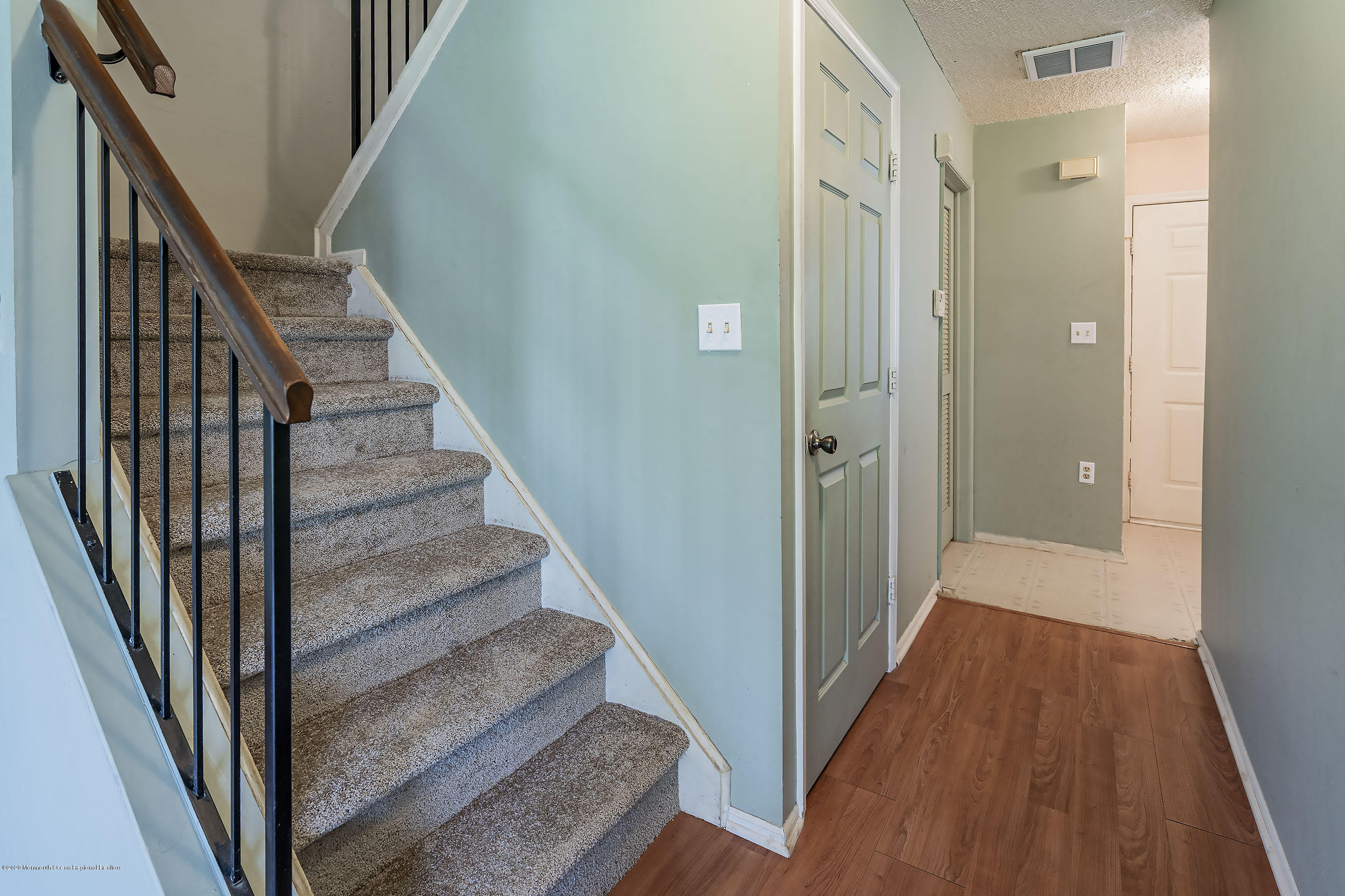 202 Iris Way Brick, NJ 08724 - Photo 19 of 31 Foyer3