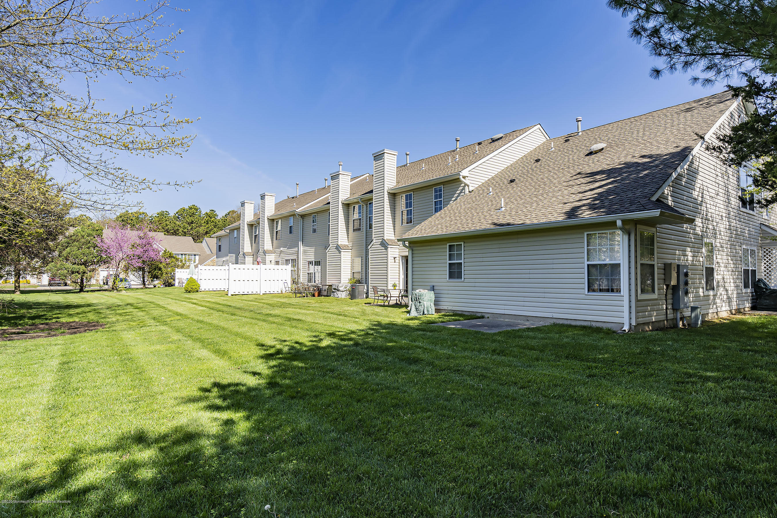202 Iris Way Brick, NJ 08724 - Photo 27 of 31 Rear1